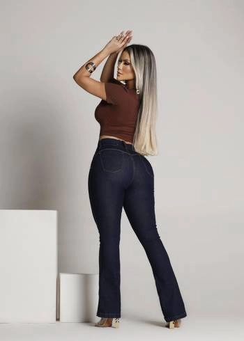 Calça Jeans Modeladora Flare